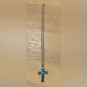 Retro Y2K Style Cross Necklace Green Iridescent Unisex Silver Tone Chain W Clasp